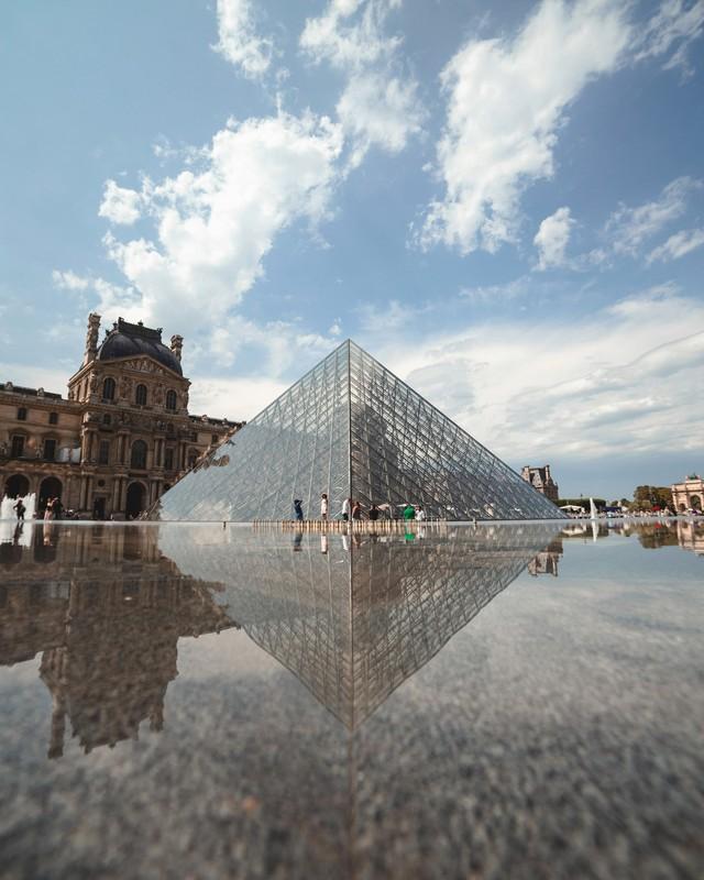Picture of Louvre Museum, attraction
