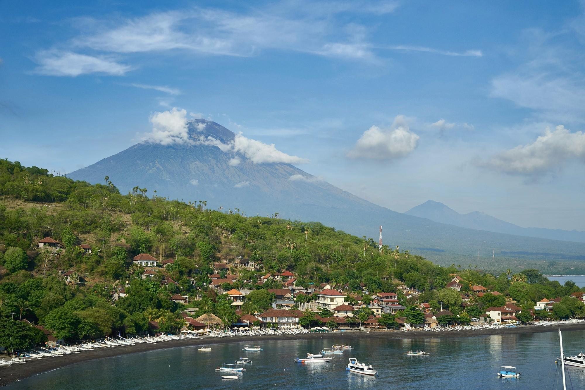 Cover image for Best Ways to Experience Bali While Avoiding Crowds